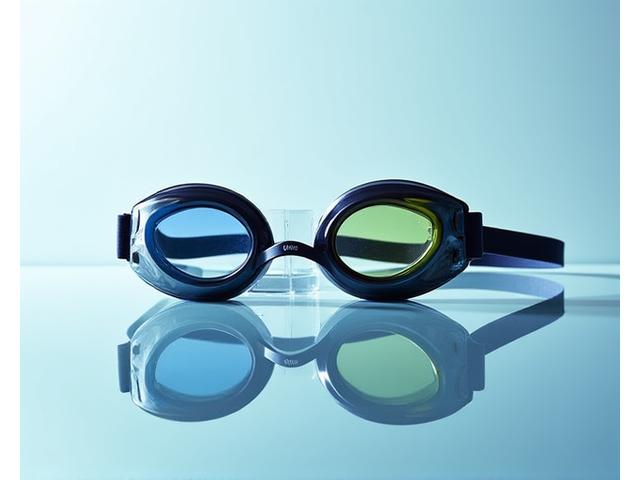 HydroVision スイミングゴーグル